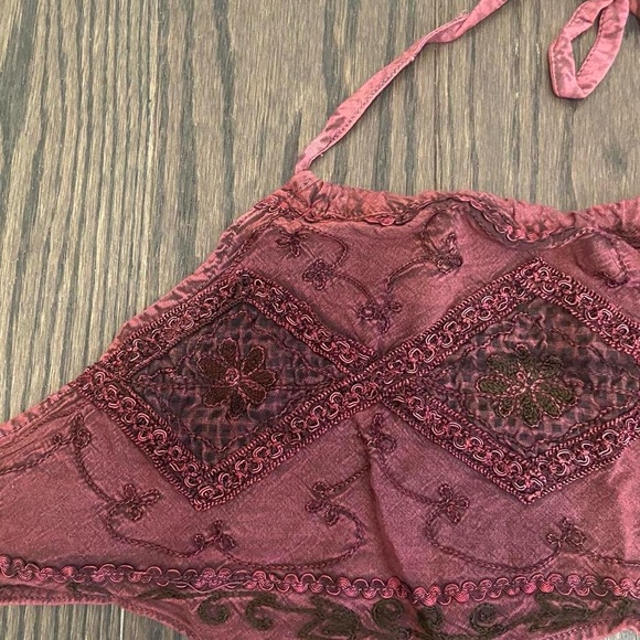Vintage embroidered halter top - Picture 3 of 3